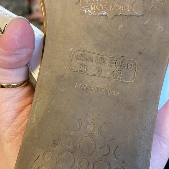 Bejeweled Flip Flops - Picture 4 of 5